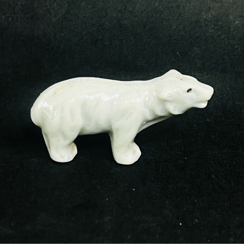 vintage japan polar bear polychrome 2‎ inch trinket animal